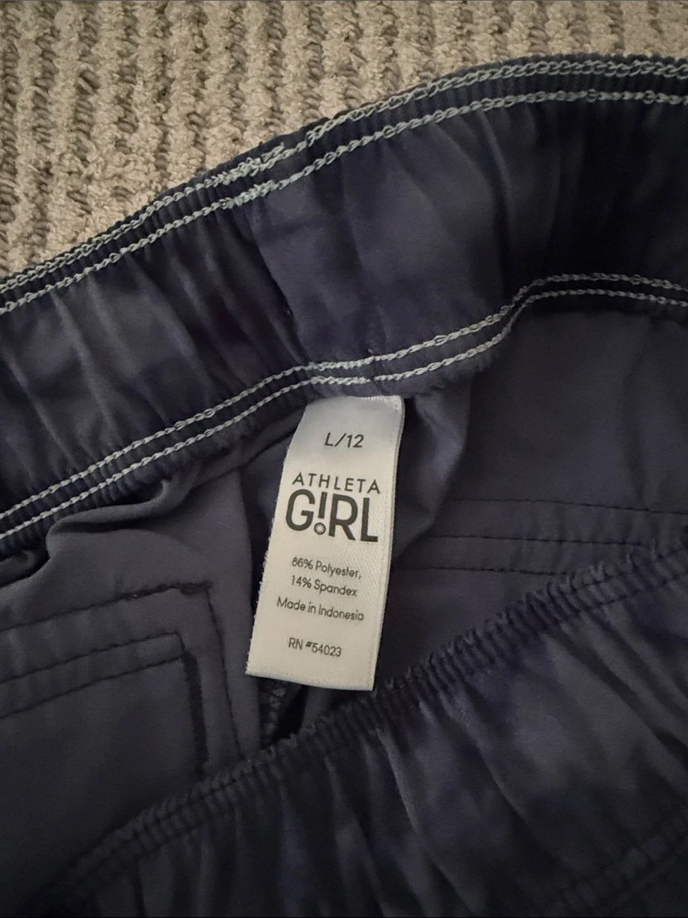 Athleta girls L/12 Tie-Dye Navy Athletic Shorts
